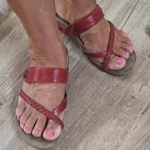 Aetrex Red Leather Braided Strap Sandals